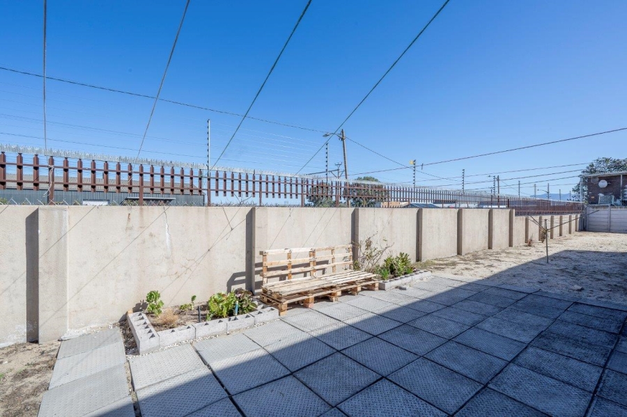3 Bedroom Property for Sale in Stikland Western Cape